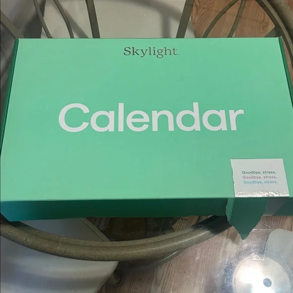 Brand New 15 inch Skylight Digital Calendar - Picture 3 of 7